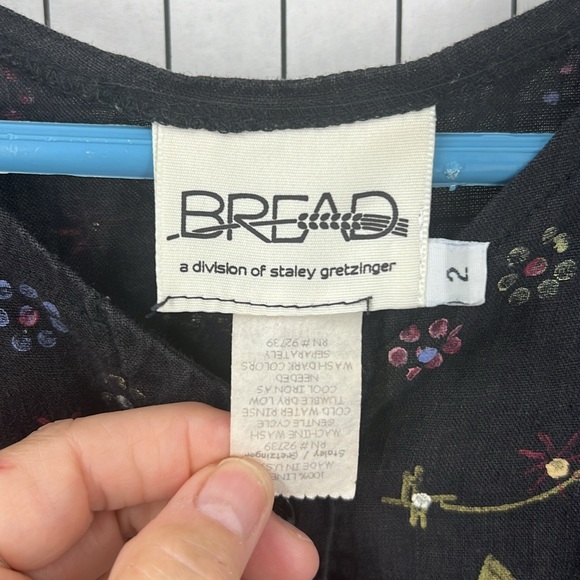 Bread, a division of Stanley Gretzinger vintage linen top 2 - Picture 7 of 8